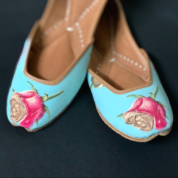 Shoes - Turquoise Jutti w/ Red Rose